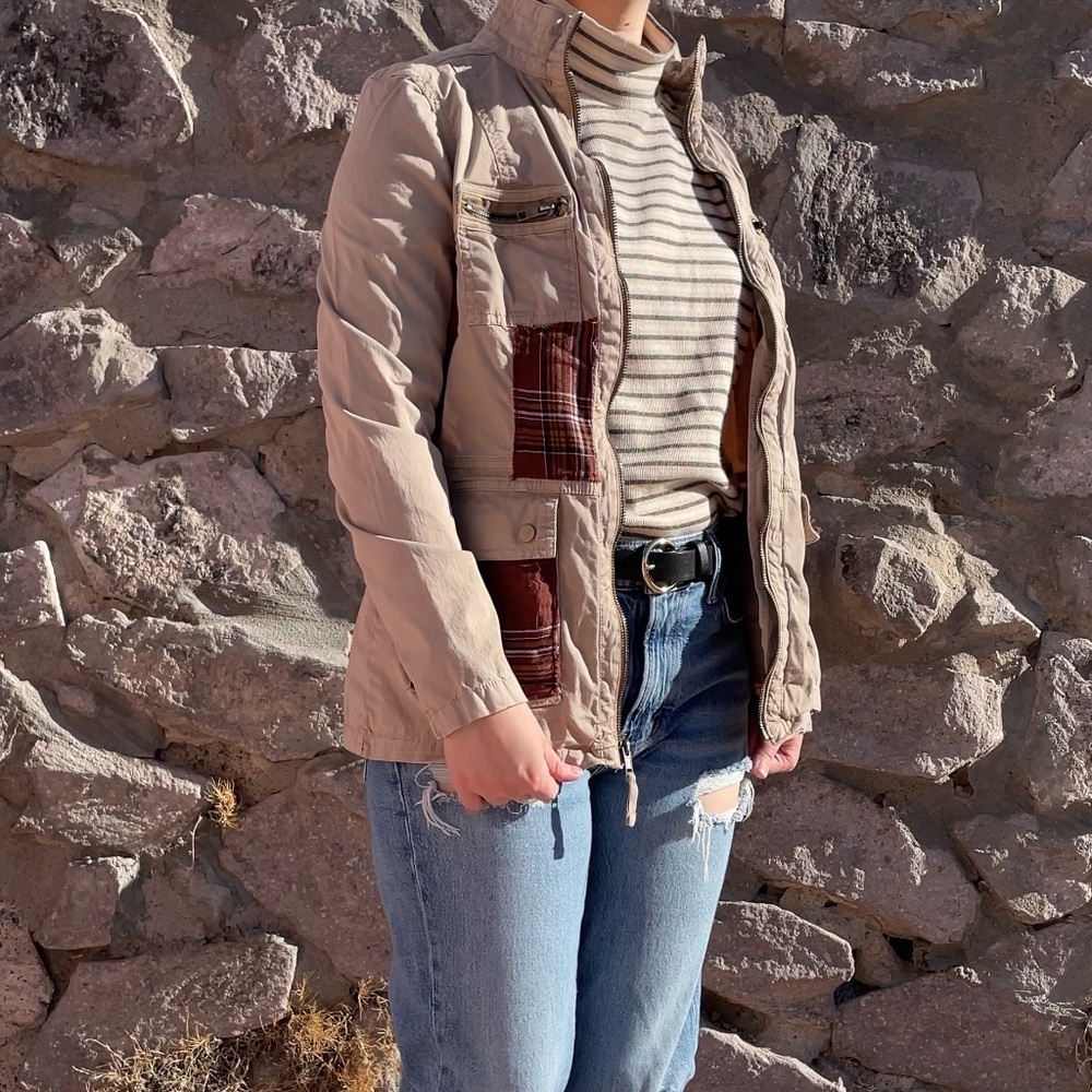 🌱5/$25🌱 Reworked | Patchwork Beige Utility Jacket - Picture 4 of 10